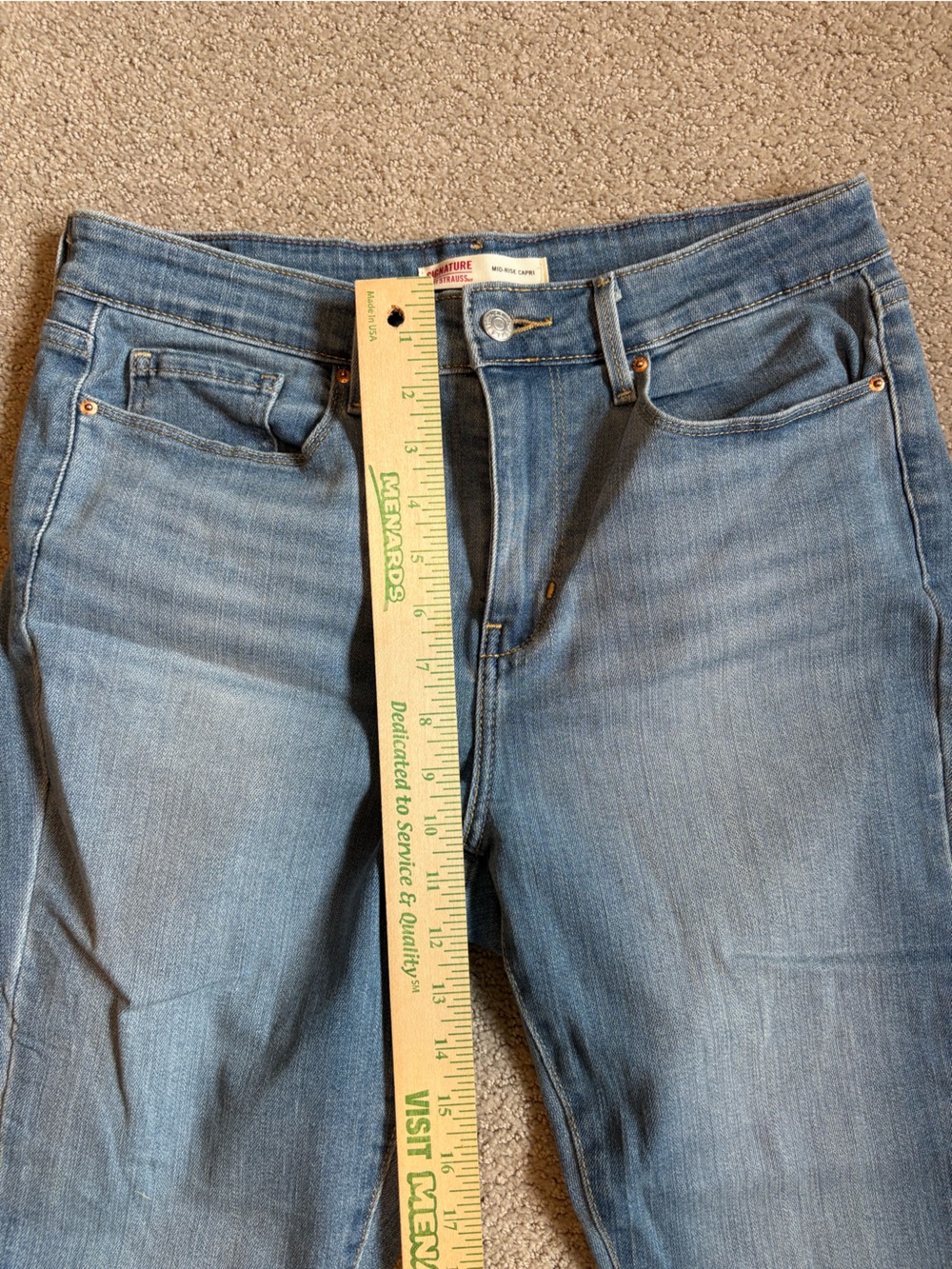 Signature by Levi Strauss Light Blue Cropped Jeans - Picture 7 of 8